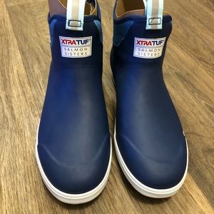 XtraTuf Salmon Sisters ankle boots